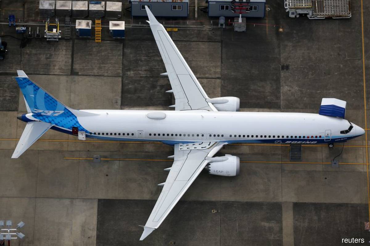 Boeing not forecasting timetable for 737 MAX 10 approval